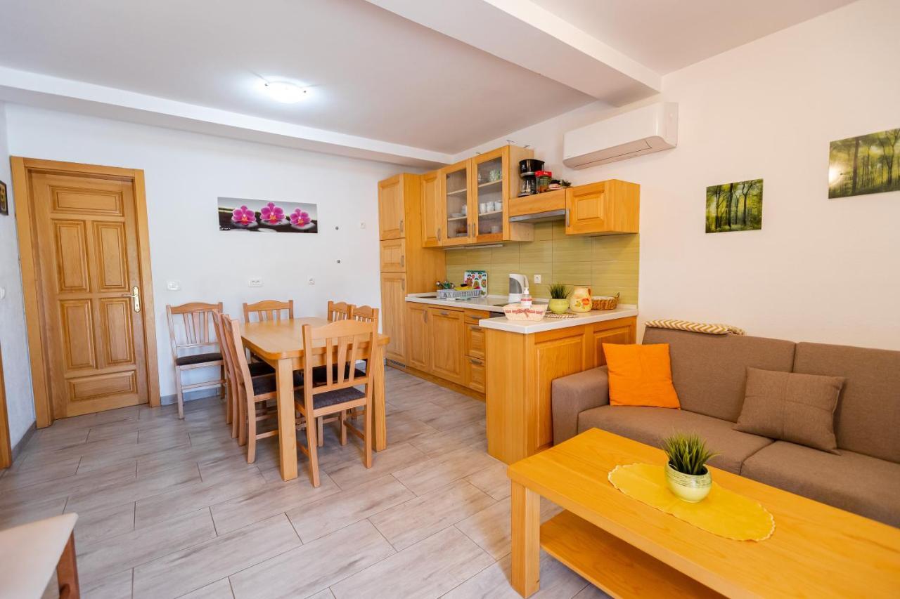 Lahinja & Kolpa River Apartments متليكا المظهر الخارجي الصورة