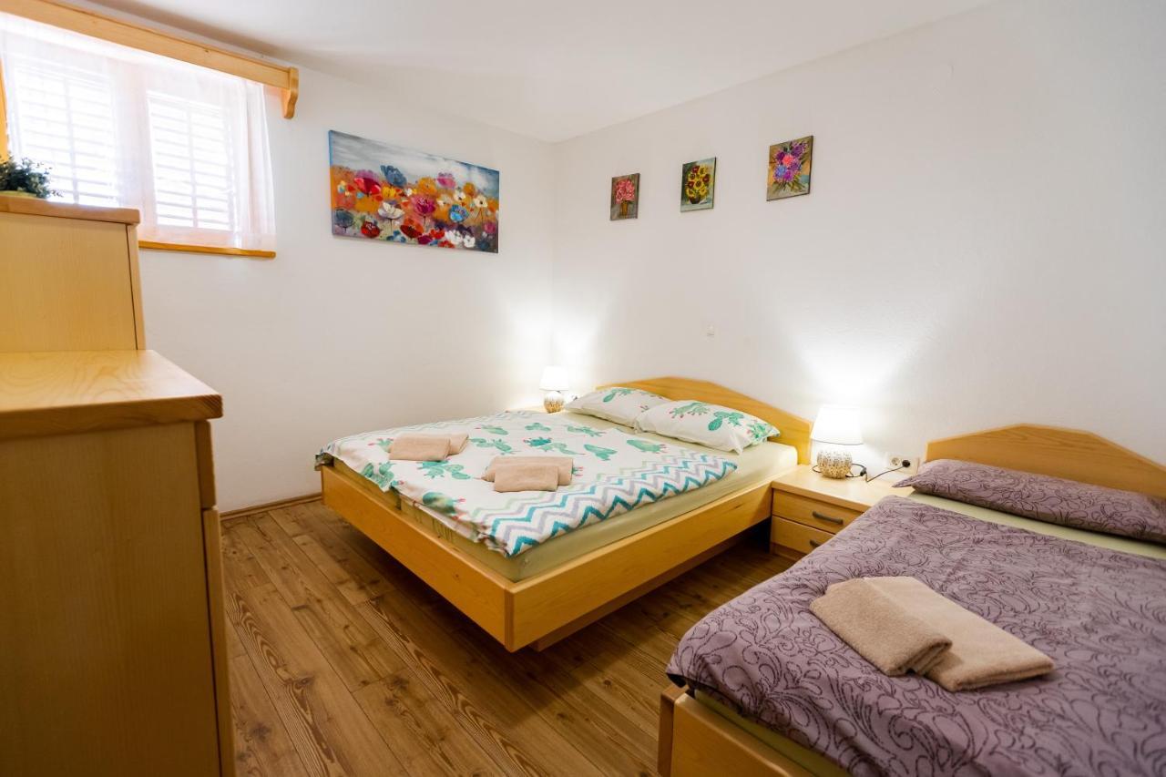 Lahinja & Kolpa River Apartments متليكا المظهر الخارجي الصورة